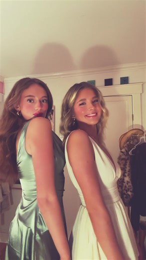 can we dive in your ocean @delaney!