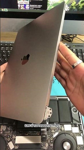 Replace the original screen of Macbook Pro 13-inch 2016 A1706