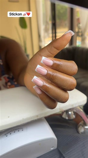 Discover the Art of Nail Art with Stickers!