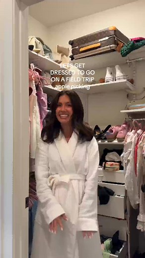 12K views · 143 reactions | Btw my belly button ring is doing GREAT﫶✨來#momoffour #momstyle #motherhood | Cecilybauchmann | Facebook