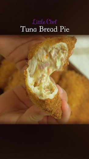1.5M views · 10K reactions | Crispy Tuna Bread Pie Recipe | FULL RECIPE  https://imlittlechef.com/crispy-tuna-bread-pie/ #crispytunapie #filipinosnacks #cannedtunarecipe | LittleChef | Facebook