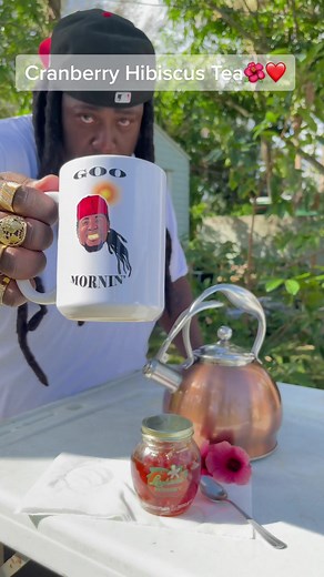 How to Make Cranberry Hibiscus Tea at Home