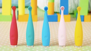 We've launched the ISSA™ mikro on Indiegogo! The only baby toothbrush to combine silicone bristles with gentle sonic pulsations, making it a safe, effective and fun way to teach your children to brush their teeth. Pre-sale now: http://bit.ly/1MO03e7 | FOREO