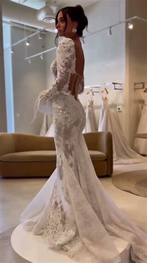 Berta Privee 24 p101 Long Sleeve Lace Wedding Dress Hong Kong | 長袖蕾絲婚紗 香港 #hkwedding #weddingdress