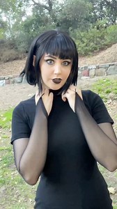 ZING 🦇♥️ I had a lot of fun being Mavis! Need to bring her back soon 🥰 #hoteltransylvania #maviscosplay #mavisdracula #mavisdraculacosplay #mavis #vampire #dracula #vampirefangs #vampiregoth #spookyphotoshoot #cosplay #fantasycosplay | Angel Fae