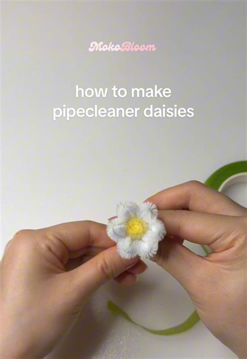 How to Make Beautiful Pipecleaner Daisies