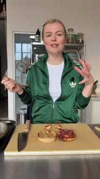 SCALLOP & BACON ROLL