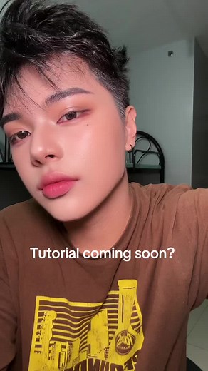 Idol Glow Makeup Tutorial for Men