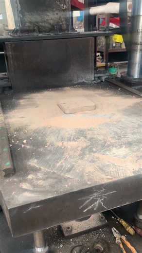 Halloysite block press machine. Calcite block making machine. salt block press machine.