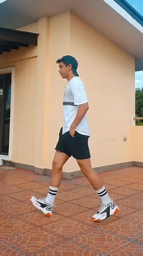 Shuffle Dance Tutorial: Learn the Running Man Variation