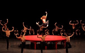 【Sylvie Guillem】Boléro - Maurice Béjart, 2008