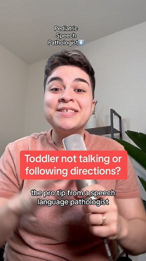 SHOW THIS TO YOUR TODDLER AND SEE WHAT HAPPENS! (34 second mark!) #speechtherapy #toddlerparent #milestones #parentingtips #speechdelay #latetalker #autism #earlyintervention #parenting #parentinghacks #toddlermom #toddleractivities | Rise & Sign