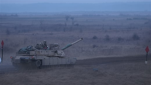 Abrams tanks fire in live exercise on NATO’s eastern flank