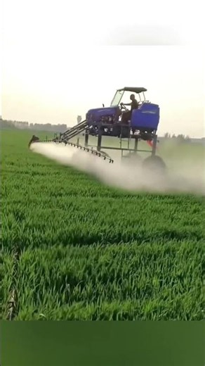 self-propelled boom sprayer #boomsprayer #agriculturalmachinery #farming #highclearancesprayer