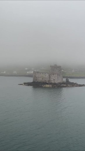 Exploring Scottish Isles: Castle MacNeil & Clan MacLean | Isle of Barra & Mull