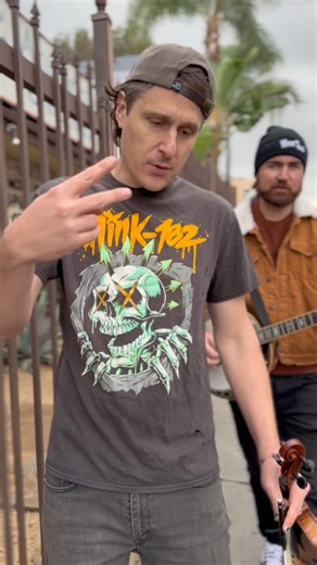 Walking & playing bluegrass in the rain in Los Angeles. 🪕 Catch us this Friday 2/27 at Hopmonk Sebastopol in Sebastopol, CA with Jordan Tice or on Saturday 2/28 at Marcos Cafe in Lotus, CA. Tickets at watertowerband.com/tours Video: Jessica Babin #bluegrass #bluegrassmusic #fiddle #banjo #livemusic #watertowerband | Water Tower