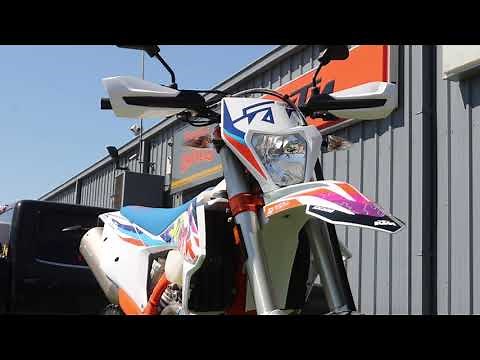 2022 KTM SIXDAYS 500 EXC-F | Walkaround