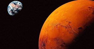 'Alien woman' spotted in NASA photo of Mars * WorldNetDaily * by Around the Web