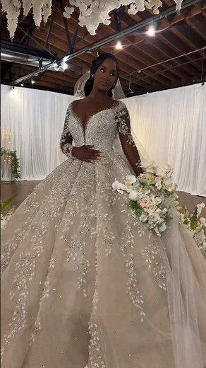 The most beautiful Cinderella Wedding Dress ever! Whoever designed this dress deserves a raise!