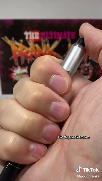 Testing worlds strongest shock pen #prank #prankstore #godopranks #joke #prankster #jokeshop #prankkits #pranking #pranks #jokes #shockprank