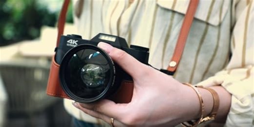 Hojocojo 4K Digitalkamera 18X Digitalzoom 56MP Fotokamera mit Weitwinkel+Macro Linse, mit WiFi und Manueller Fokus, 64G TF Karte 3.0" Kompaktkamera, Vlogging Digitalkamera für Anfänger