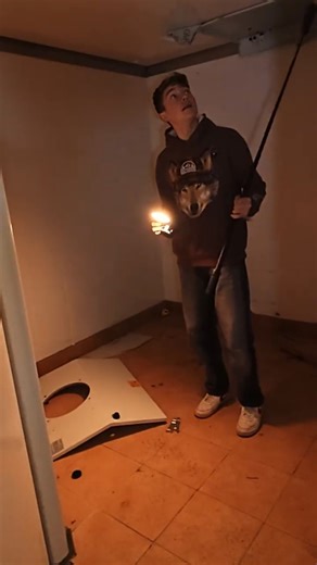 HUGE COLD STORAGE in an abandoned restaurant #adventure #lostplace #urbex