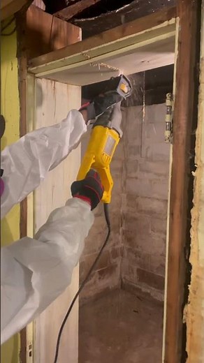 How To Use Sawzall To Cut Wood