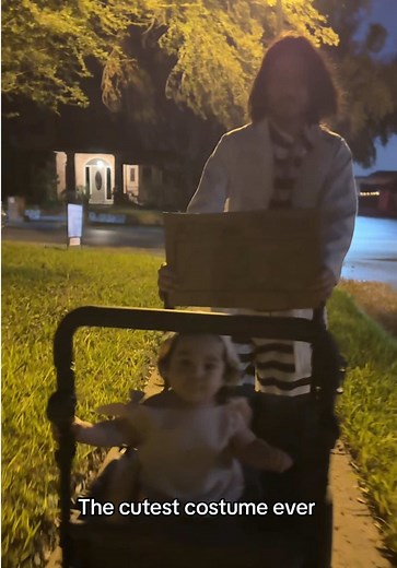 Don’t usually like posting my kiddos BUT this is the cutest Dobby costume ever get it for cosplays literally so good #dobby #harrypotter #costume