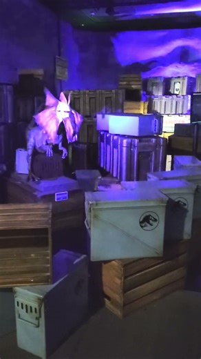 🌿 Walking Among Dinosaurs… in Singapore?! 😱🦖