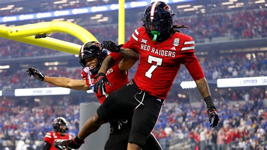 Special system reveals winner of all 39 college football bowl games