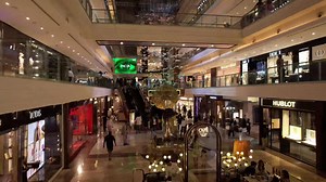 Embrace the spirit of hope and liberty at Phoenix Palladium this Independence Day! 🕊️ Wander through our mesmerizing 'Wings of Freedom' installation, a symbol of the soaring aspirations that our nation holds dear. Let the beauty of unity and progress fill your heart as you explore our Independence Day offers. Join us in celebrating the promise of a brighter tomorrow! 🛍️🌟 #PhoenixPalladium #WingsofFreedom #Memorable #Celebration #Freedom #IndependenceDay #Unity #Peace #Diversity #India #15thOf