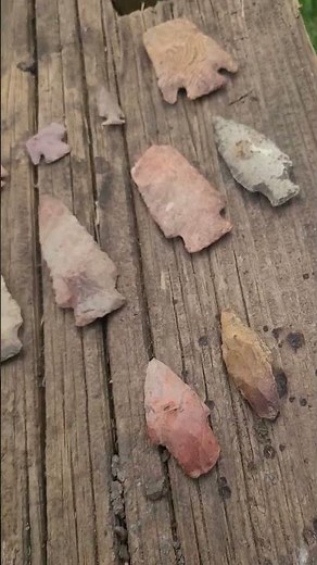 Identifying Native American artifacts - the corner, side notched, and contracting stem points.