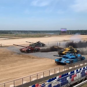 Forget Formula 1, we want Formula Tank! 😎 | UNILAD Tech