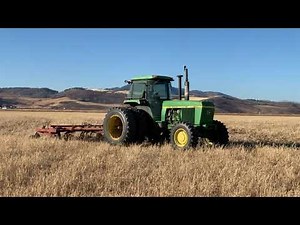 Plowing Fall 2020 with the John Deere 4640 and IH Chisel Plow