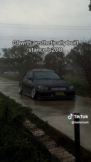 Modified Lexus IS200 Drift Car vs Stanced IS200 Comparison
