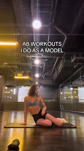 Model Workout Routine for Strong Abs