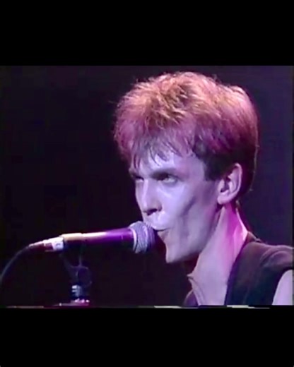 St. Julian ⚡️ Julian Cope “Sunspots” The Ritz New York, New York Jan 28, 1987 ⚡️ #juliancope #theteardropexplodes #liveperformance #80s #80smusic #80srock #altrock #indie