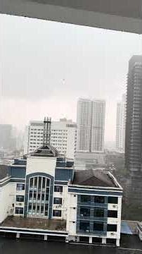 আজ কুয়ালালামপুরে শুধু বৃষ্টি আর বৃষ্টি 🌧️আর আমি হারিয়ে গেছি সেই মায়াবী আবহাওয়ায়…