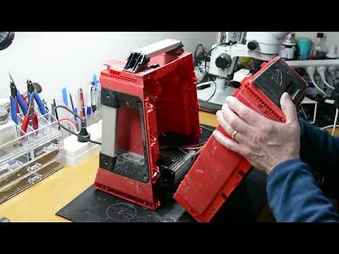 Milwaukee Radio ( wont turn on )