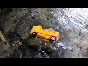 MENEMUKAN MAINAN MOBIL MOBILAN TENGGELAM