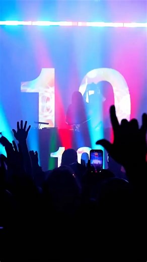 Bassnectar on Instagram: "The exact moment it turned midnight on New Year’s Eve 🤯 What an unbelievable party!!!"