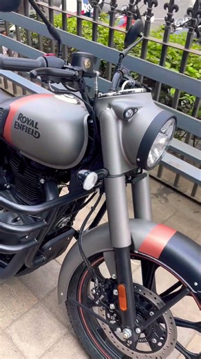 Pure Metal 🤘 . Pure Magic ✨ Something is cooking at the RE showroom... 🤫🖤 #Classic35