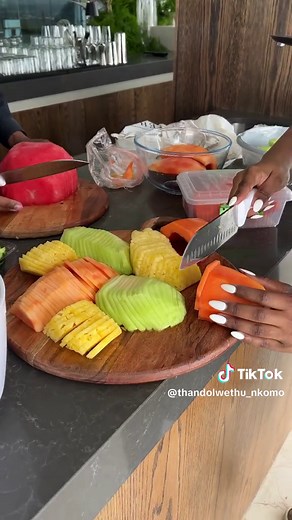 Harvest Table Set Up for 60-100. ✨ #dayinmylife #privatechef #charcuterie #harvesttable
