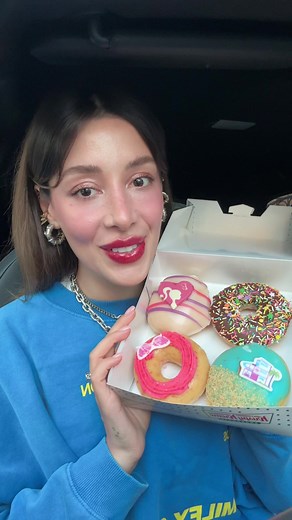 BARBIE DONUTS! 🍩 #donut #dessert #krispykreme #mukbang #asmr