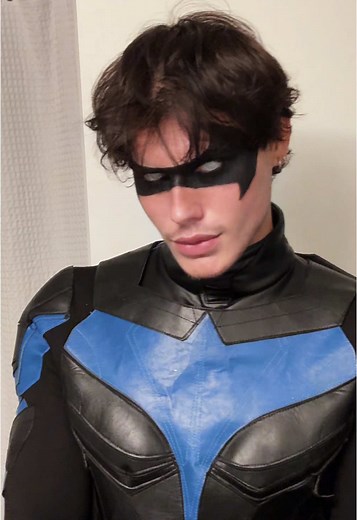 Nightwing and Starfire Cosplay Ideas and Tips