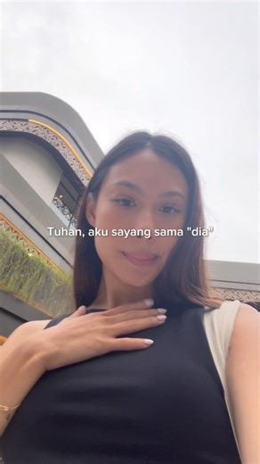 Latisha | Your Doa Date 💌 on Instagram: "POV: when love languagemu adalah mendoakan 🙏🏼🫶🏼 👉🏼 Kirim ini ke temen/ pasangan / keluargamu yang kamu selalu doain... #relationship #pacaran #dating #relationshipadvice #jodoh #doa #rohani #rohanikristen #saatteduh #afirmasi #iman #afirmasipositif #berdoa #prayer #alkitab #berkat #worship #pujian #quotesrohani"