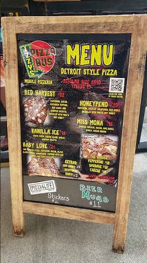 Izzy's Pizza Bus in Omaha!