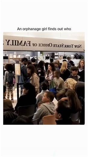 VIRAL MOVIE HUB on Instagram: "🎶 Annie (2014) 🎬 Genre: Musical, Comedy, Drama, Family ⏱ Runtime: 1h 58min ⭐ Rating: 5.3/10 (IMDb) 📺 Available on: Netflix / Prime Video 🔍 Overview: A modern retelling of the beloved classic, Annie (2014) follows a cheerful foster kid living in New York City who dreams of finding her real family. Her life changes when she's taken in by billionaire businessman Will Stacks, who initially uses her to boost his public image—until a real bond forms between them. ❤️ 