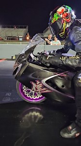 Grudge Busa "Mob Ties" Eubanks Racing Kill Bill 😤💪🏾💯💨 #grudgelyfe #grudgelyfe4life #onlygrudge #hotbikes #grudge #roadto100k #grudgelyfematters #draglife #grudge365 #stupidfast #photographerkedriclajuan #raceeverything #phukyobike #grudgelife #grudgebike #bikesofinstagram #dragbikes #dragracing #instamotogallery #dragrace #motorcycles #bikeporn #superbike #motorcyclesofinstagram #grudgescene #bikelife #grudgeracing (These are experienced riders or riders supervised by professionals. Please 
