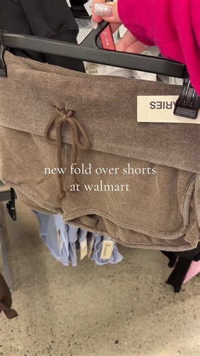 These new fold over shorts are soooo cute 😩😩 I got the brown one they are so comfy!! Definitely a must buy. I think they were around $9.00! #shopping #walmart #shoppinghaul #shoppingfinds #shoppingvlog